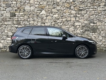 Used BMW 2 Series 2024 for sale - 76981439: Photo