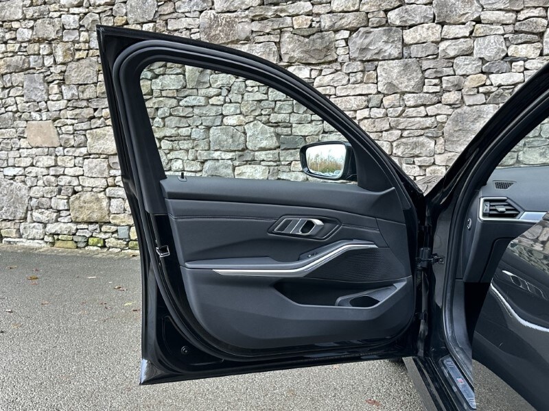 Used BMW 3 Series 2022 for sale - 76980789: Photo 28