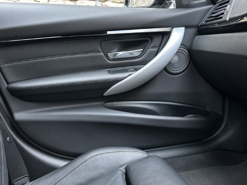 Used BMW 3 Series 2019 for sale - 77285811: Photo 32