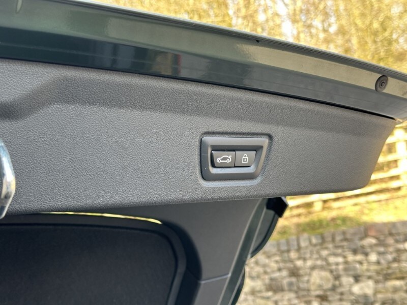 Used BMW i4 2022 for sale - 77903495: Photo 56