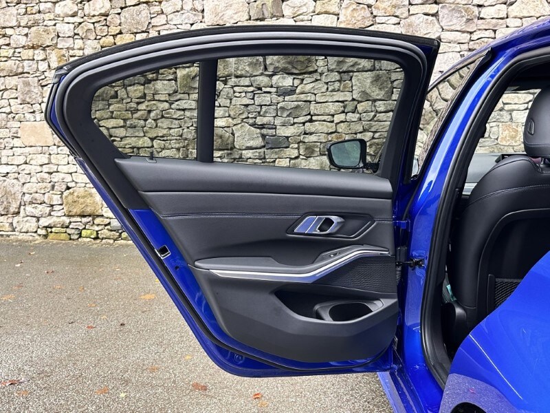 Used BMW 3 Series 2023 for sale - 76982116: Photo 42