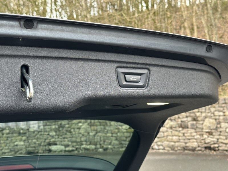 Used BMW 3 Series 2022 for sale - 77445784: Photo 52