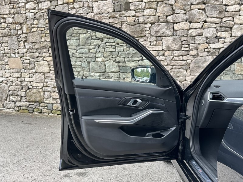 Used BMW 3 Series 2024 for sale - 76980974: Photo 28