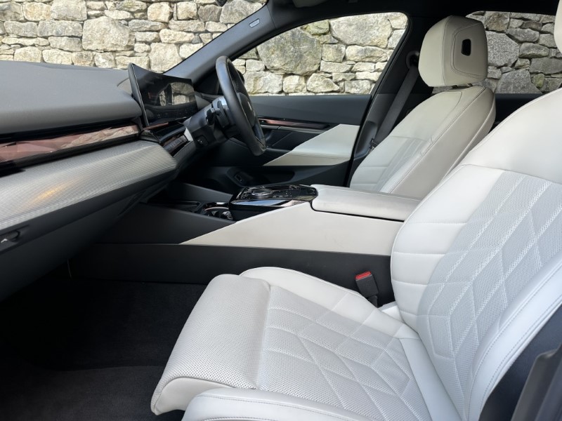 Used BMW 5 Series 2025 for sale - 77431325: Photo 33