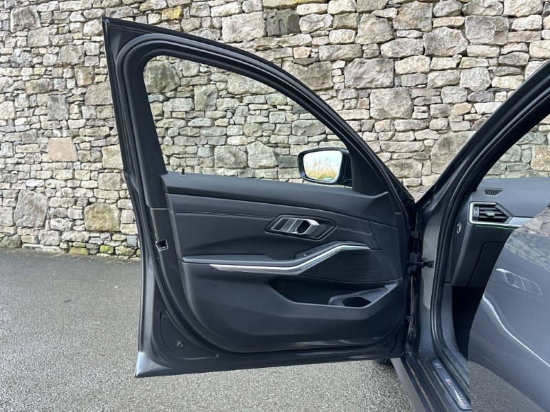 Used BMW 3 Series 2021 for sale - 77233674: Photo 29