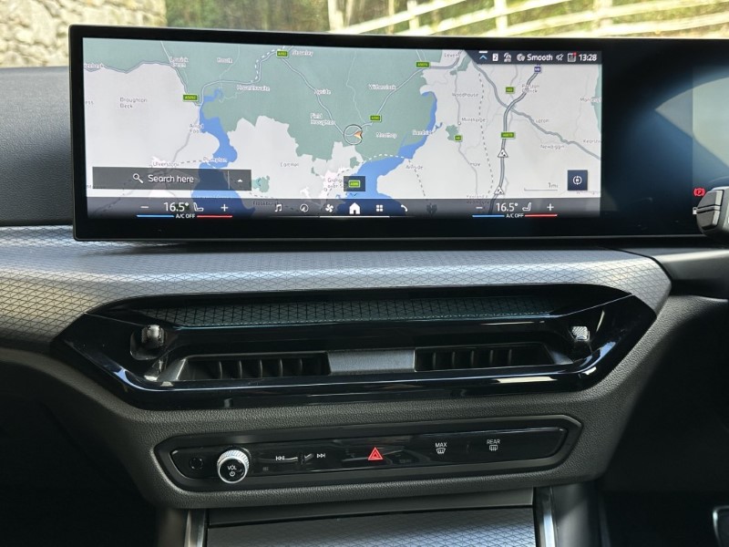 Used BMW 3 Series 2025 for sale - 76981350: Photo 8