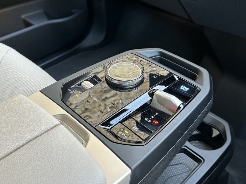 Used BMW iX 2023 for sale - 77934529: Photo 10