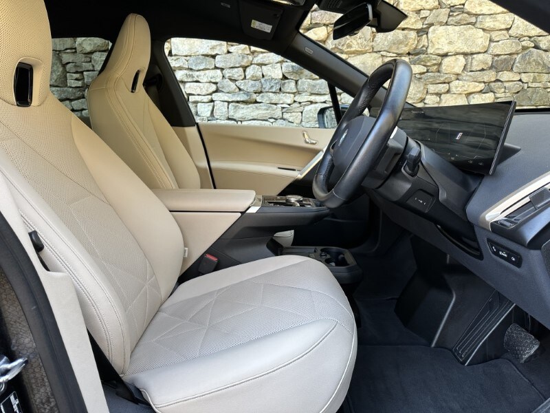 Used BMW iX 2023 for sale - 77934529: Photo 11