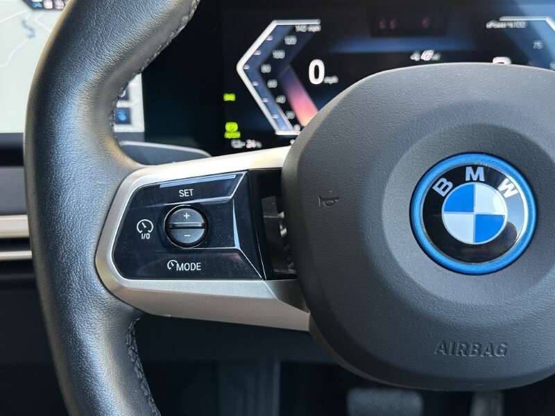 Used BMW iX 2023 for sale - 77934529: Photo 17
