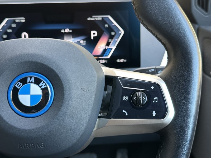 Used BMW iX 2023 for sale - 77934529: Photo 18