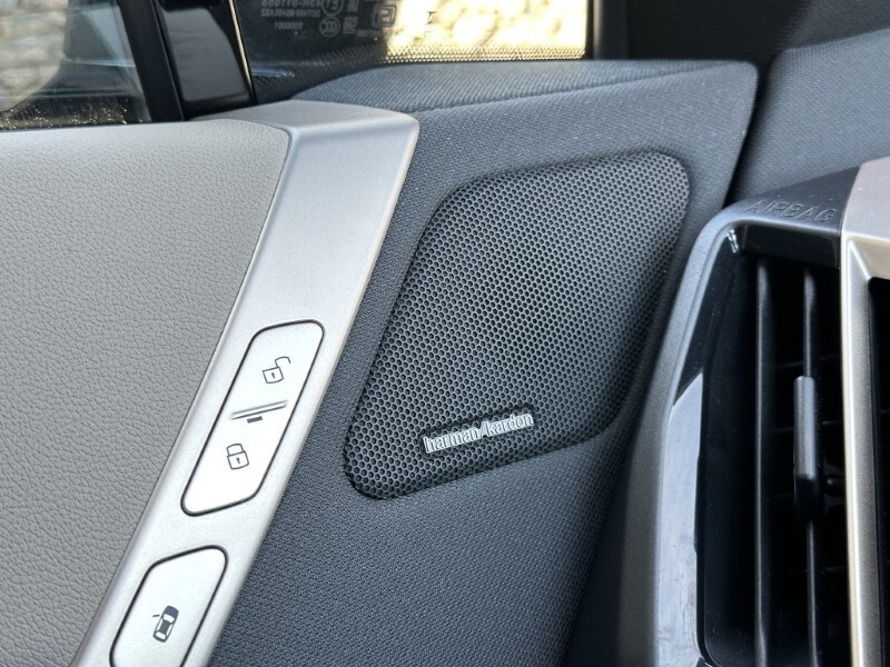 Used BMW iX 2023 for sale - 77934529: Photo 25