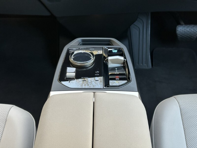 Used BMW iX 2023 for sale - 77934529: Photo 62