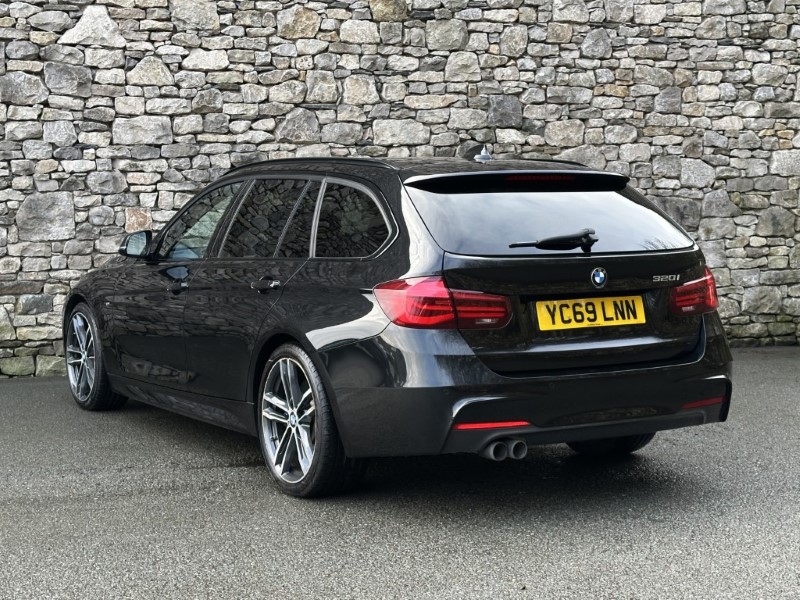 Used BMW 3 Series 2019 for sale - 77323544: Photo 2