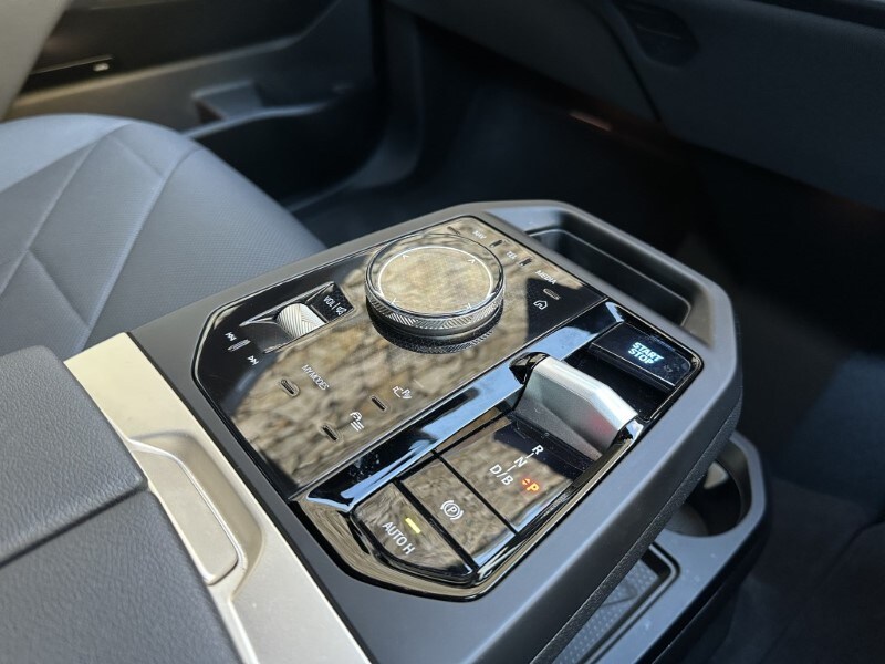 Used BMW iX 2022 for sale - 76982015: Photo 10