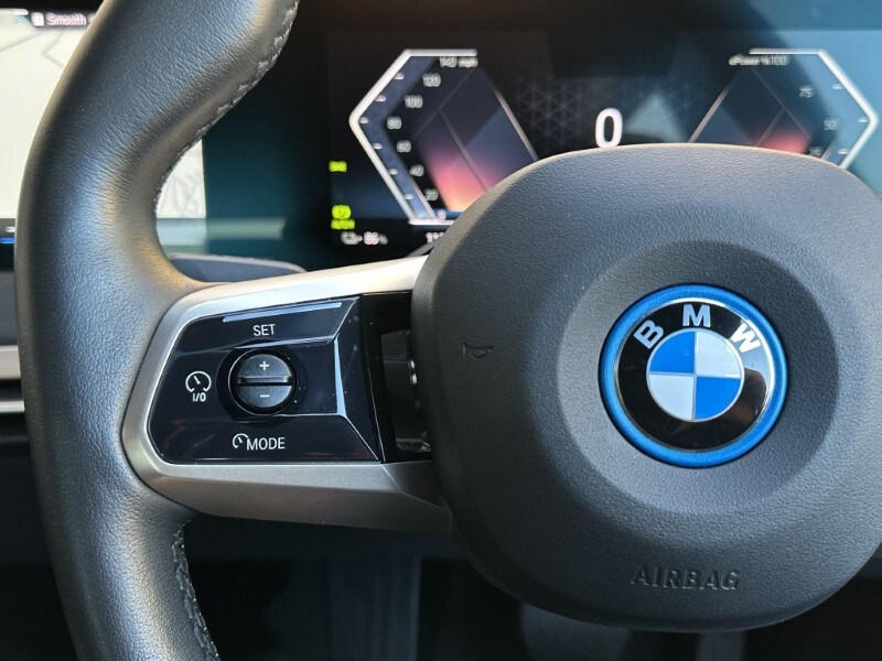 Used BMW iX 2022 for sale - 76982015: Photo 17