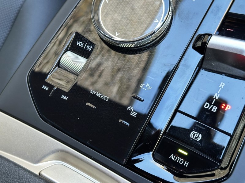 Used BMW iX 2022 for sale - 76982015: Photo 22