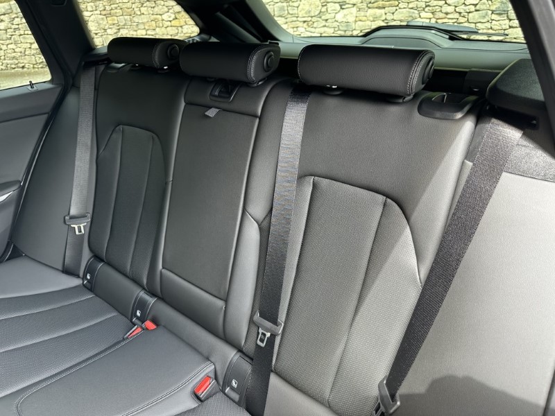 Used BMW 3 Series 2025 for sale - 76981791: Photo 12