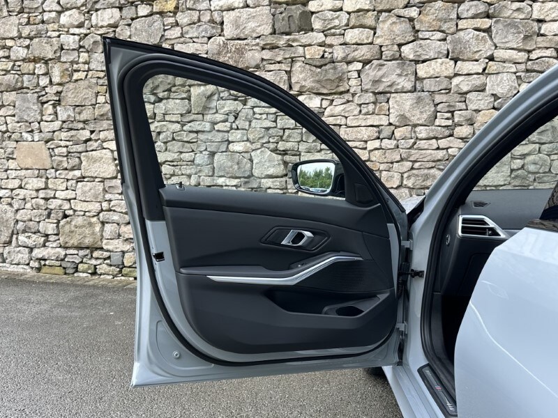 Used BMW 3 Series 2025 for sale - 76981791: Photo 29