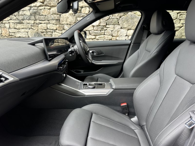 Used BMW 3 Series 2025 for sale - 76981791: Photo 30