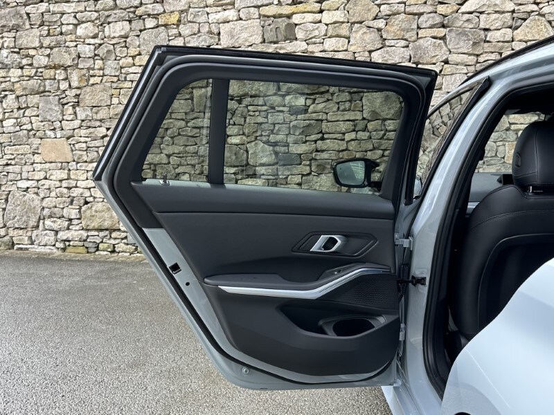 Used BMW 3 Series 2025 for sale - 76981791: Photo 45