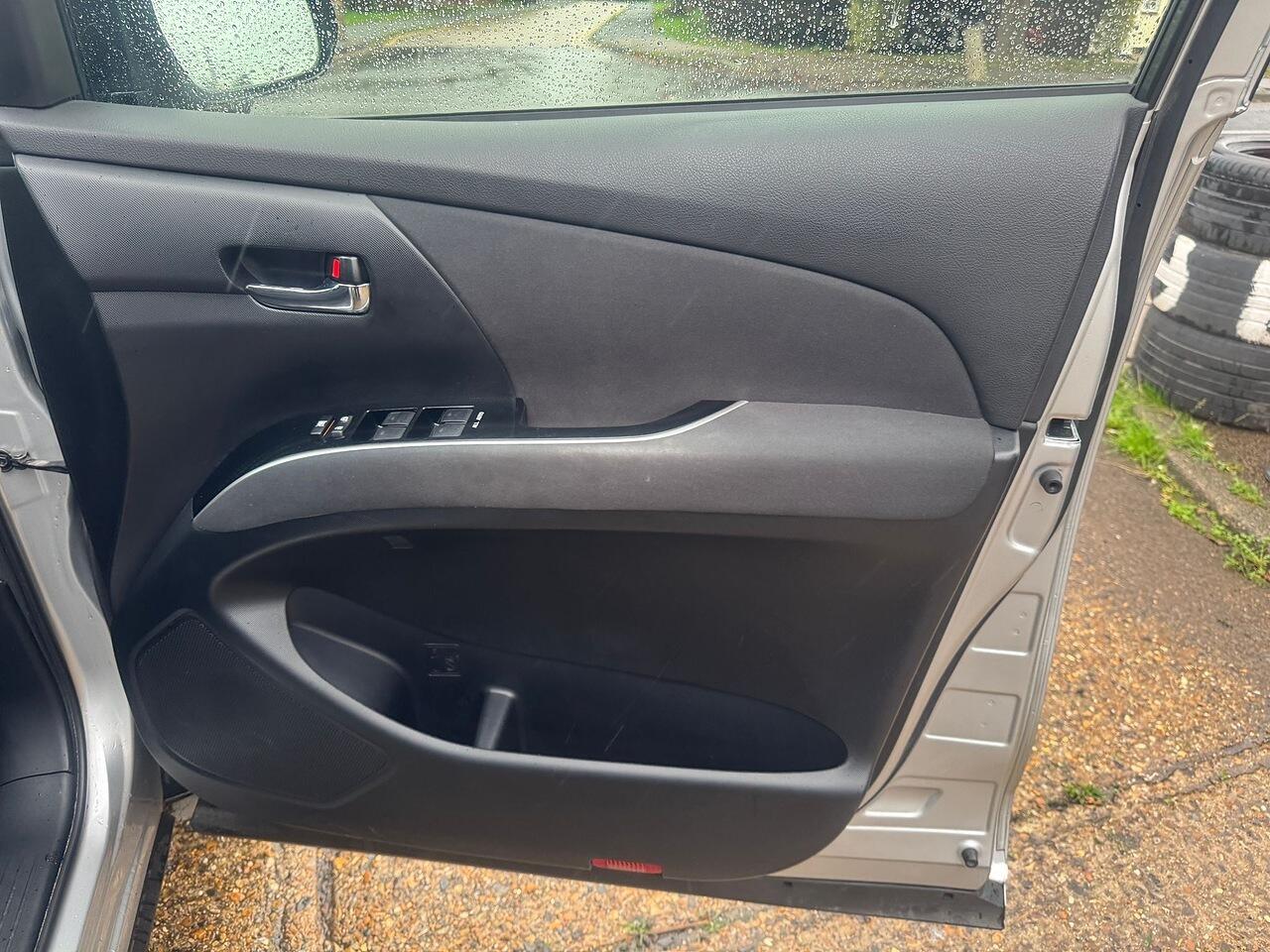 Used Toyota Estima 2024 for sale - 78091021: Photo 36