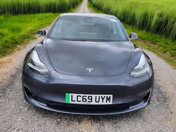 Used Tesla Model 3 2019 for sale - 75167879: Photo