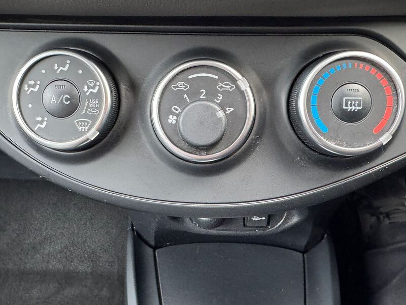 Used Toyota Yaris 2019 for sale - 77335643: Photo 16