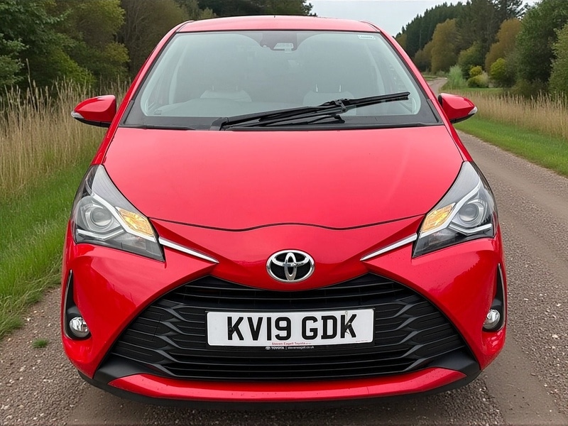Used Toyota Yaris 2019 for sale - 77335643: Photo 2