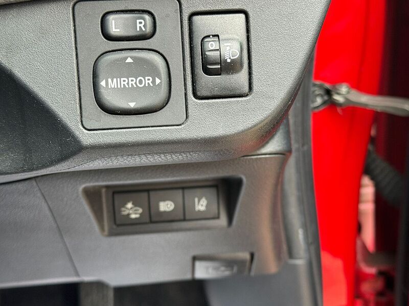 Used Toyota Yaris 2019 for sale - 77335643: Photo 24