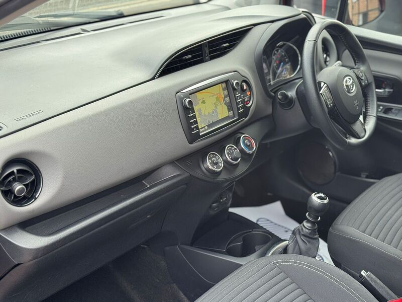 Used Toyota Yaris 2019 for sale - 77335643: Photo 30