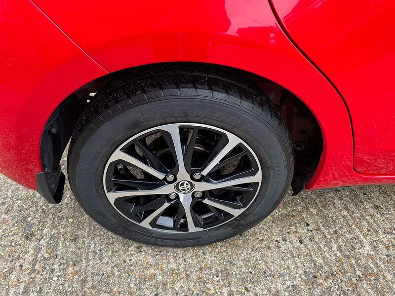 Used Toyota Yaris 2019 for sale - 77335643: Photo 44