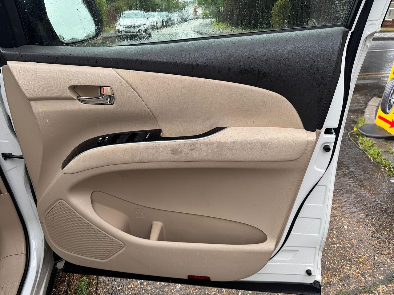 Used Toyota Estima 2024 for sale - 78091024: Photo 34