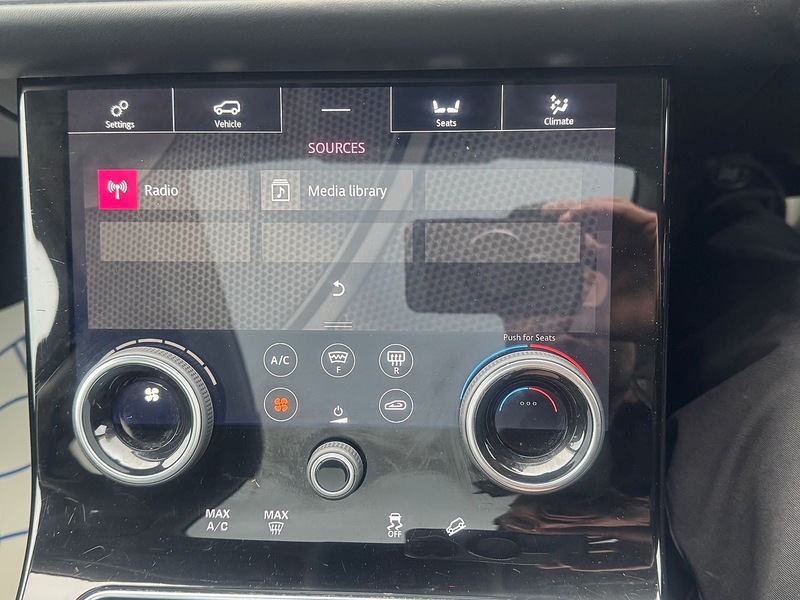 Used Land Rover Range Rover Velar 2019 for sale - 77864458: Photo 9