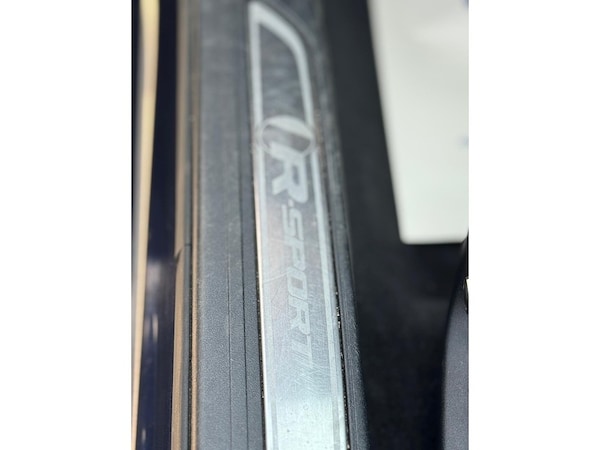 Used Jaguar XE 2017 for sale - 75017117: Photo 40