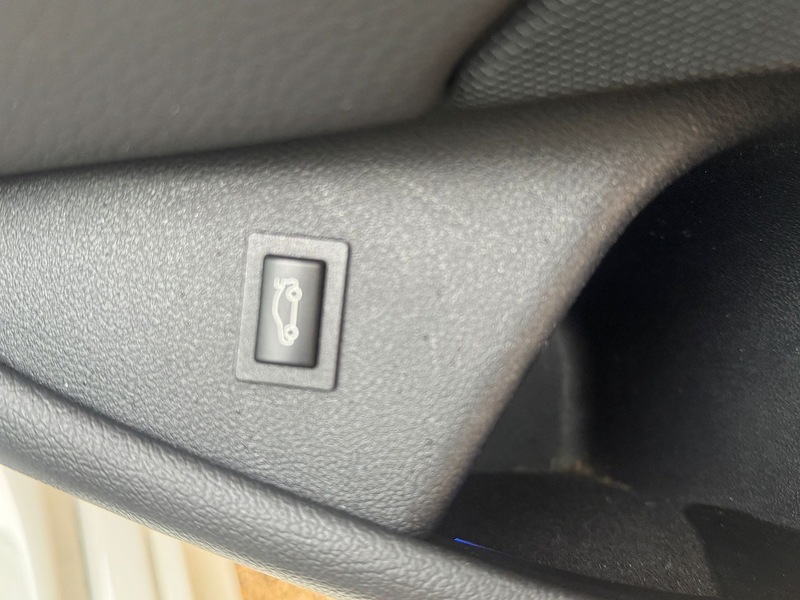 Used BMW 5 Series 2018 for sale - 76564877: Photo 32