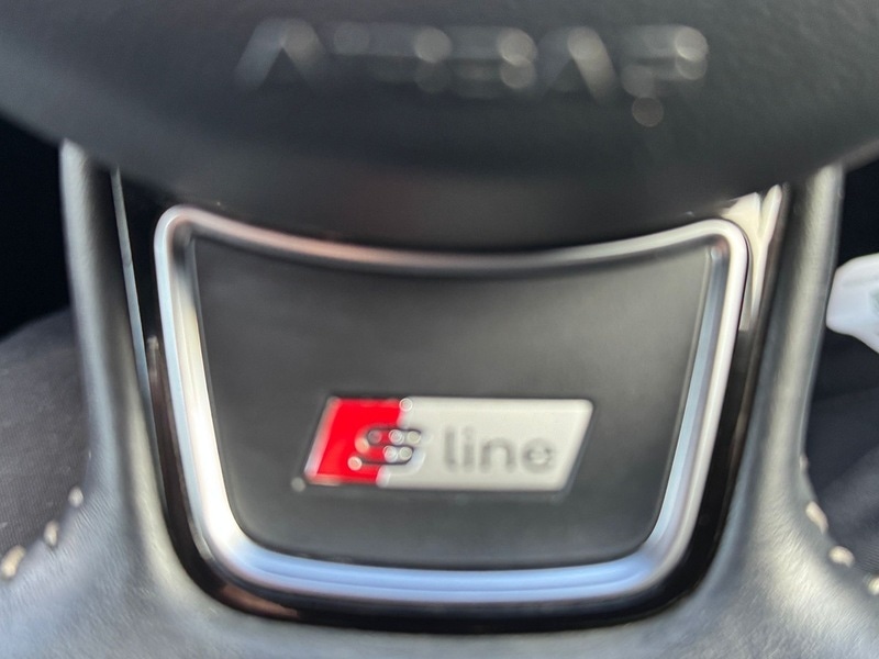 Used Audi Q3 2018 for sale - 77233482: Photo 32