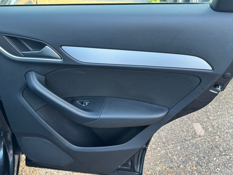 Used Audi Q3 2018 for sale - 77233482: Photo 39