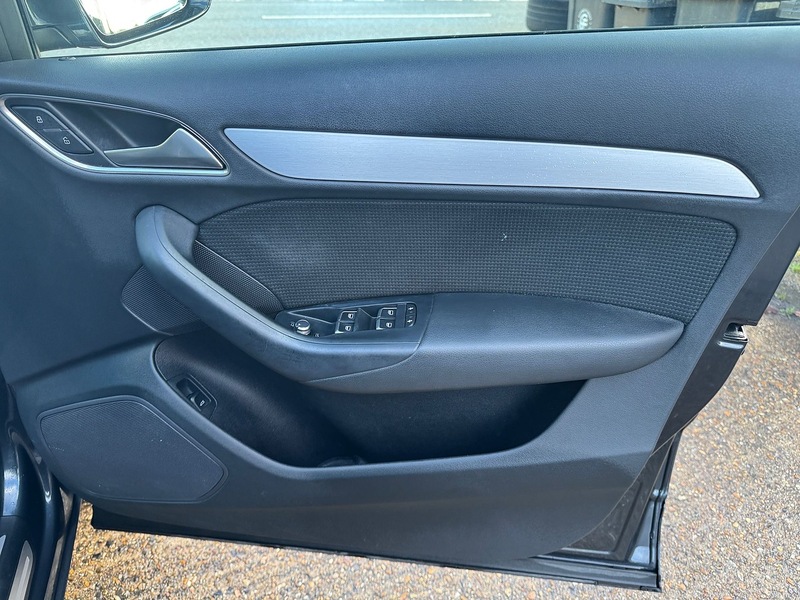 Used Audi Q3 2018 for sale - 77233482: Photo 40