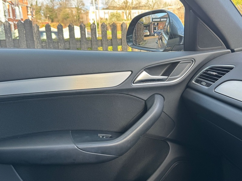 Used Audi Q3 2018 for sale - 77233482: Photo 41