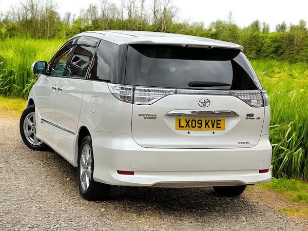 Used Toyota Estima 2021 for sale - 74733624: Photo 11