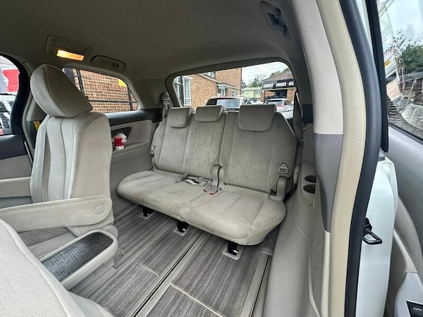 Used Toyota Estima 2021 for sale - 74733624: Photo 39