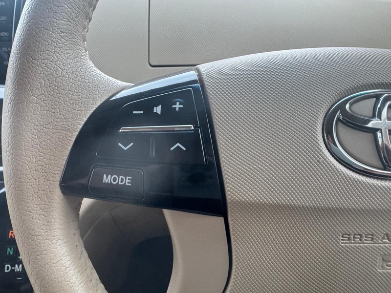 Used Toyota Estima 2015 for sale - 76946762: Photo 19