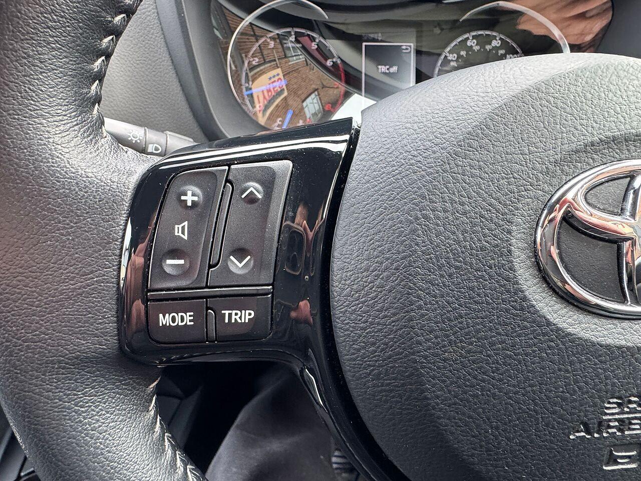 Used Toyota Yaris 2019 for sale - 78091036: Photo 14