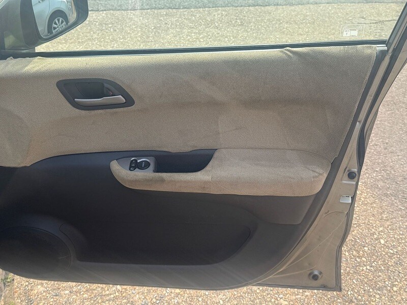 Used Honda FR-V 2008 for sale - 76063540: Photo 34