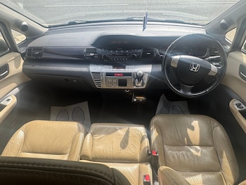 Used Honda FR-V 2008 for sale - 76063540: Photo