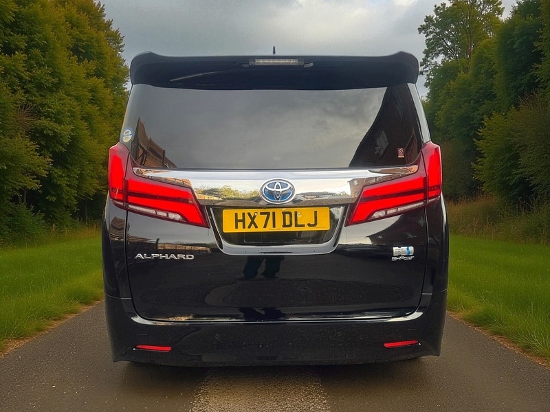 Used Toyota Alphard 2025 for sale - 76502850: Photo 12