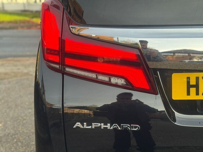 Used Toyota Alphard 2025 for sale - 76502850: Photo 39