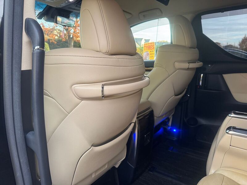 Used Toyota Alphard 2025 for sale - 76502850: Photo 45