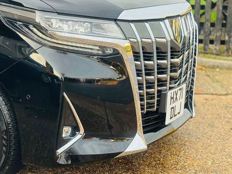 Used Toyota Alphard 2025 for sale - 76502850: Photo 47
