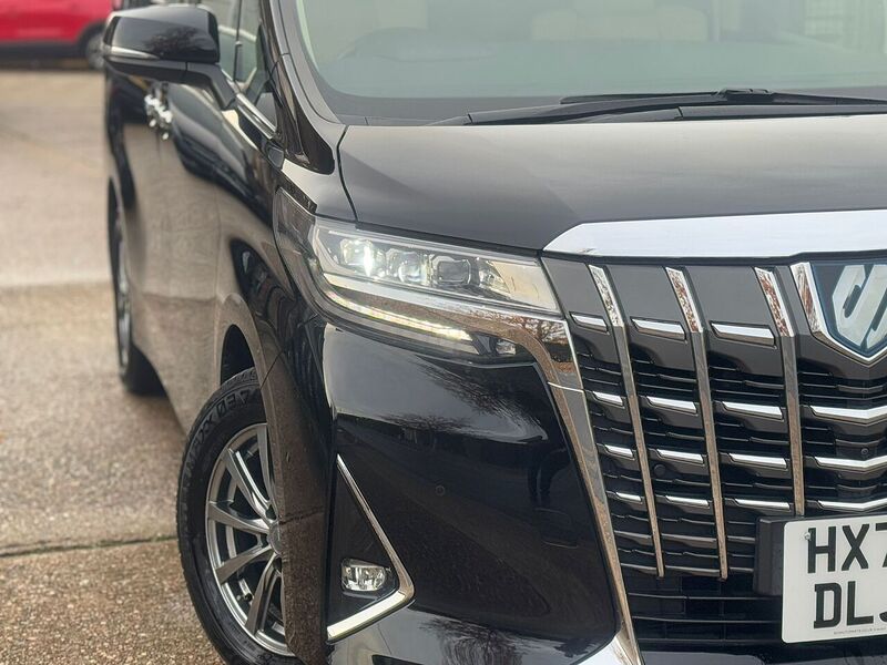 Used Toyota Alphard 2025 for sale - 76502850: Photo 52